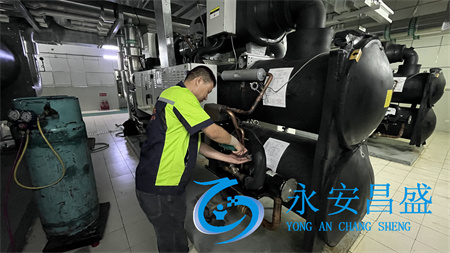 上海專業(yè)維修中央空調(diào)壓縮機進水問題 確保企業(yè)空調(diào)設(shè)備穩(wěn)定運行