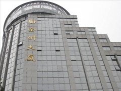 金洲大廈中央空調(diào)維護(hù)保養(yǎng)，主機(jī)大修
